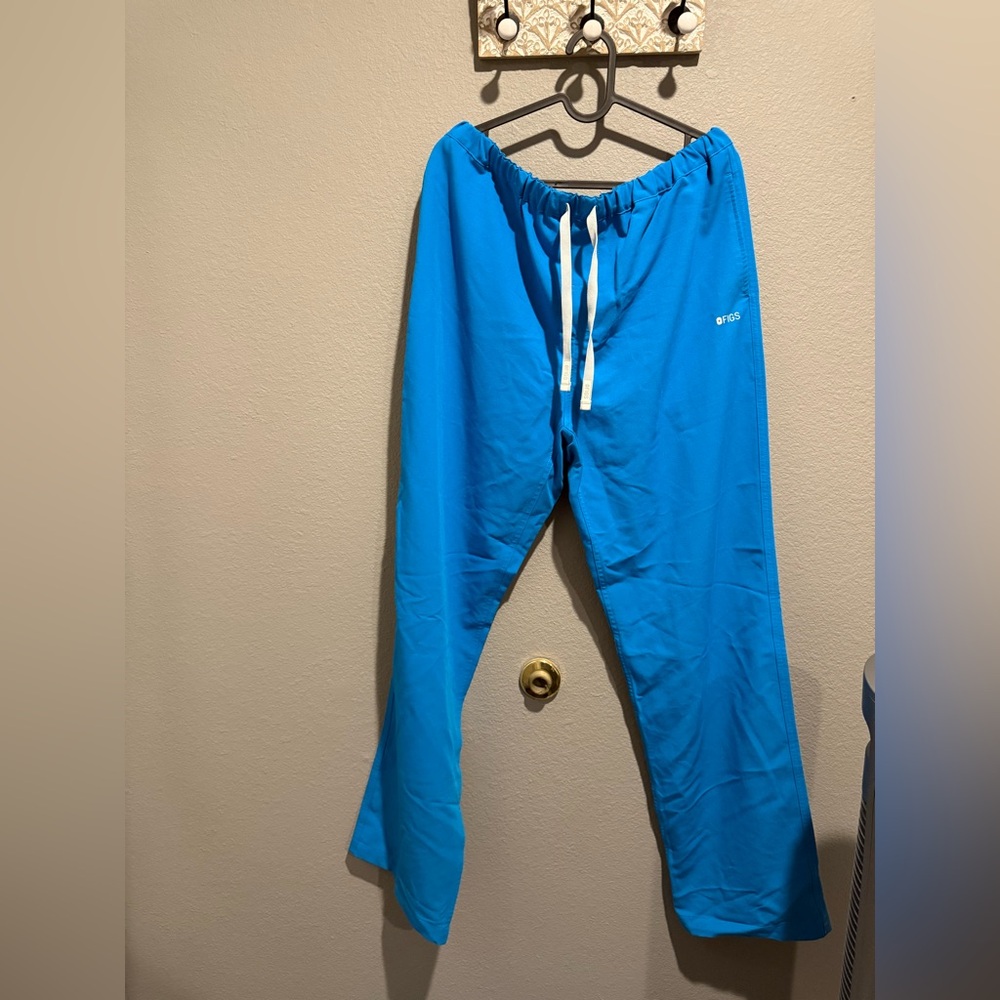 Figs Blue Short Sleeve Scrup Top size XXL / pants size L